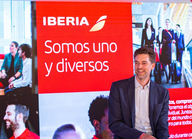 Iberia: Vacantes para atención al cliente, técnicos y tripulación